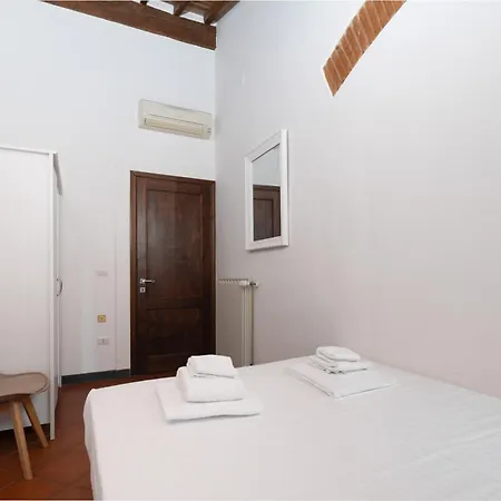 Tuscan Floor Duplex דירה פירנצה